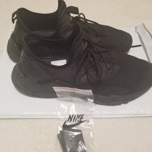 Men’s nike huaraches drift